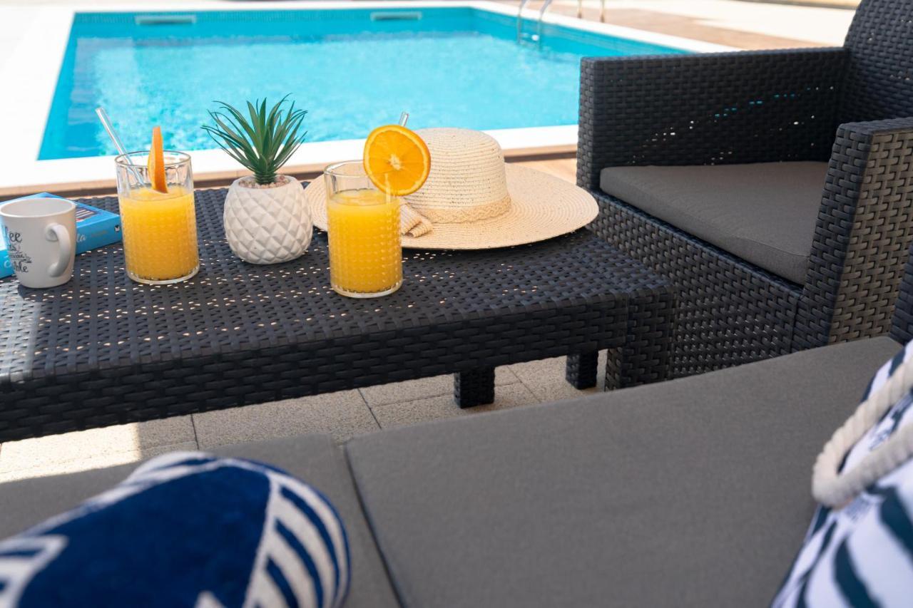 Apartment Dida I Mara Малинска Экстерьер фото