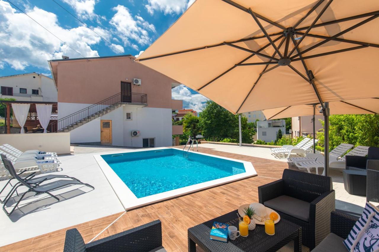 Apartment Dida I Mara Малинска Экстерьер фото